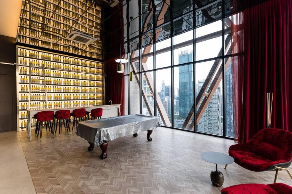 Klcc Musicalsty5Pax At Scarletzsuites Kuala Lumpur Exteriör bild